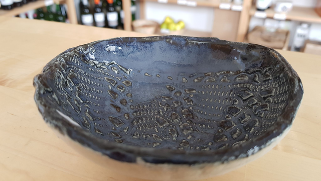 Handgefertigter Keramikteller (LebensArt) dunkel