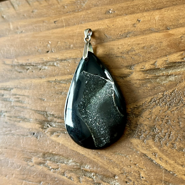Pendentif en Onyx Druzy et bélière argent