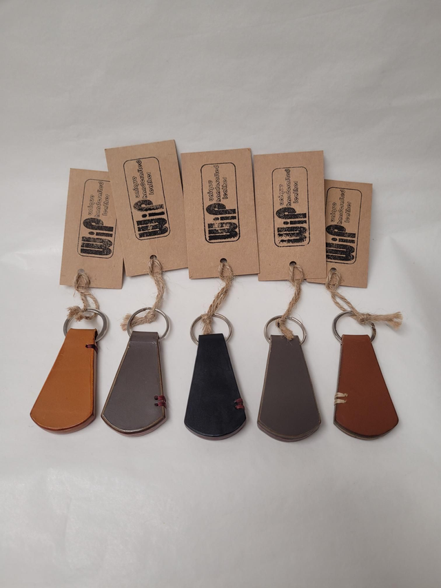 Small Leather Fan Key Fob - Dickie - ML-001