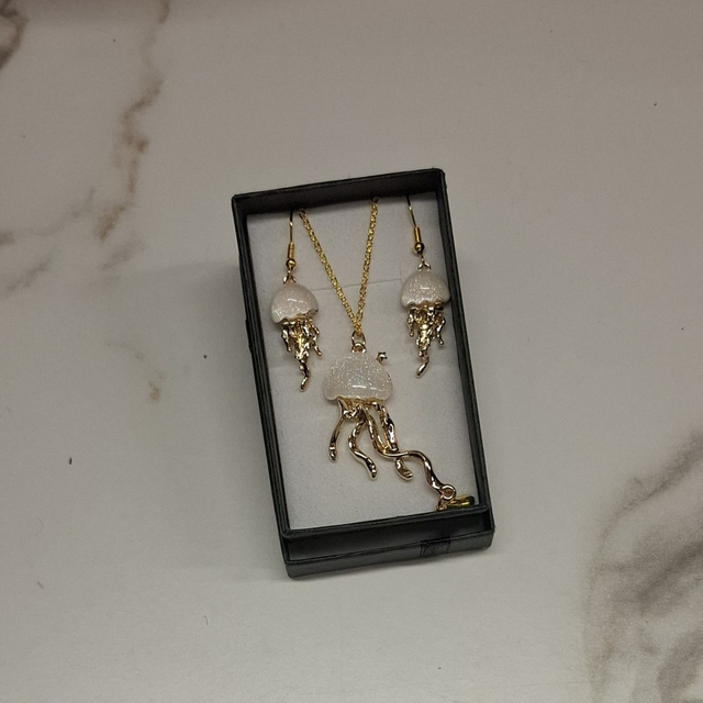 Necklace & Earring Set