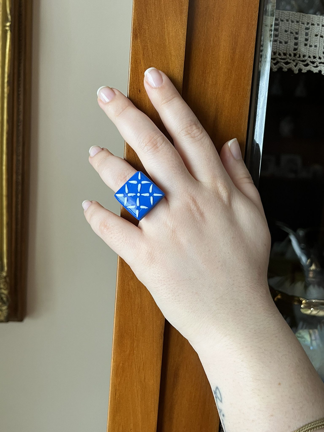 Anello regolabile con piastrella