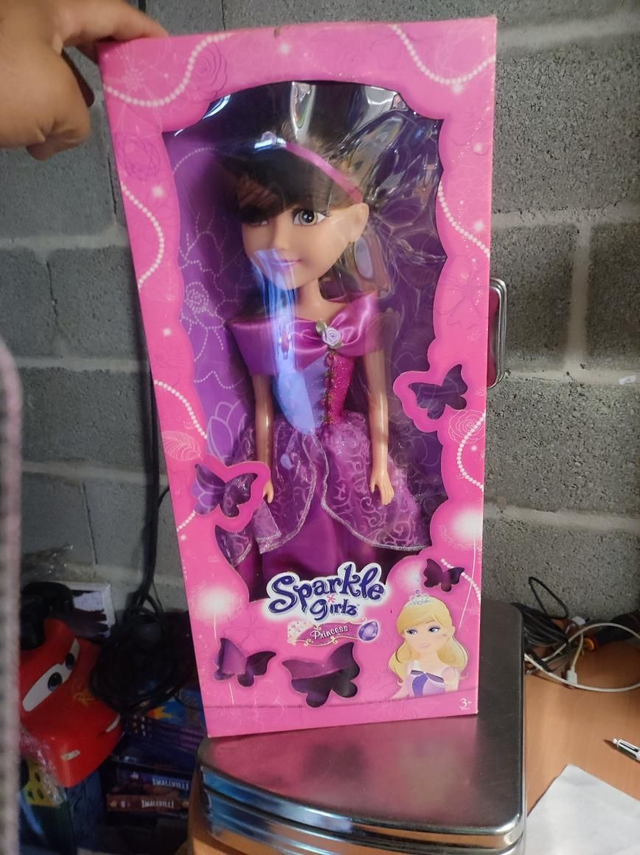 POUPÉE SPARKLE GIRLZ