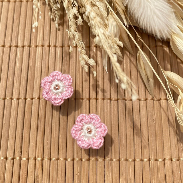 Puces d’oreilles Fleurettes ~ Rose / Lin