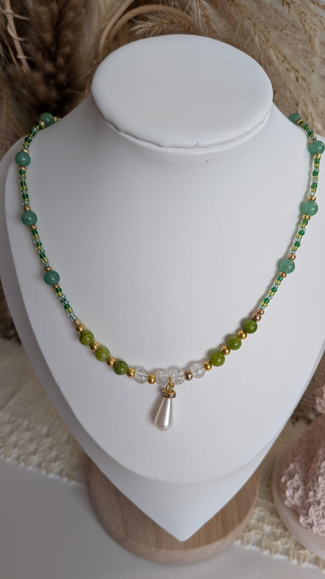 Green aventurine and peridot necklace 