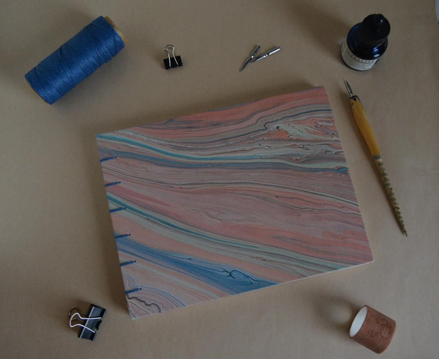 Carnet à dessin papier marbré