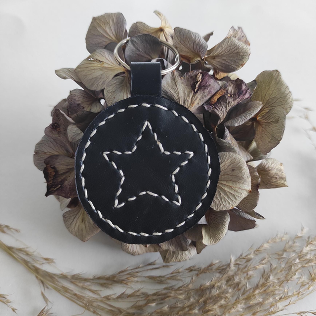 Porte clés Étoile en cuir 