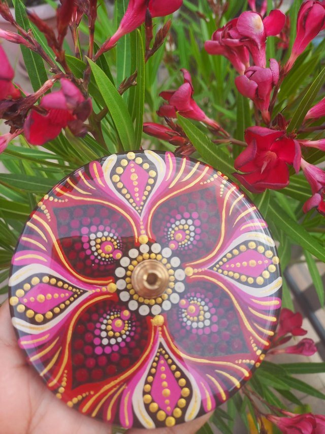 Porte-encens 10 cm &quot;pétales roses&quot;