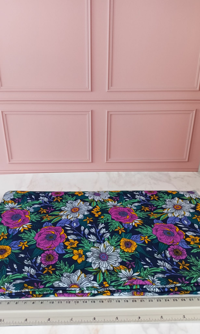 Tissus coton fleuri violet/bleu/jaune