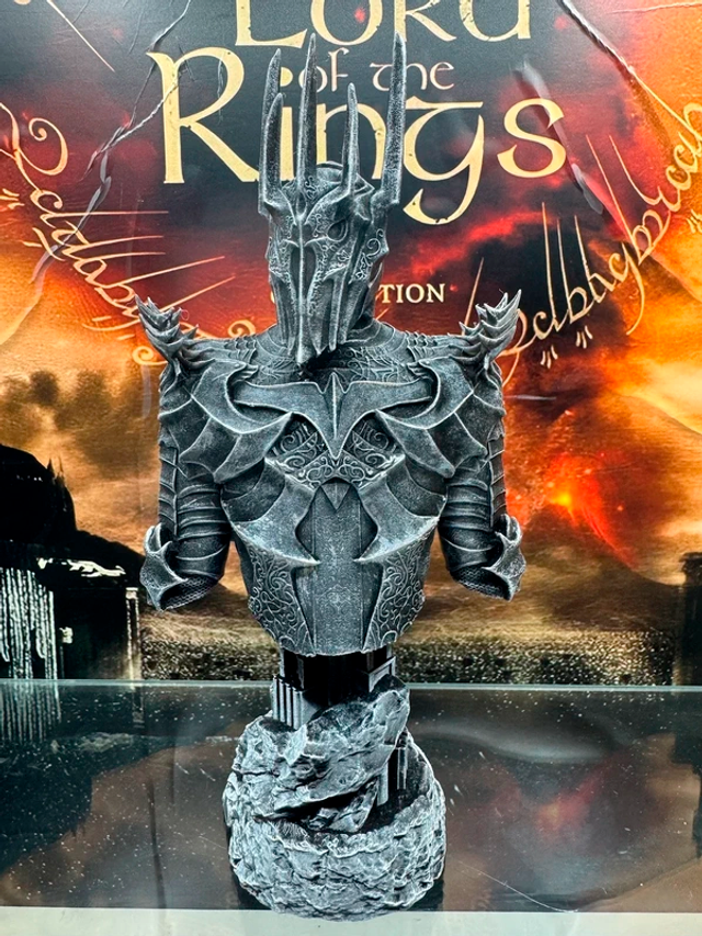 Busto de Sauron