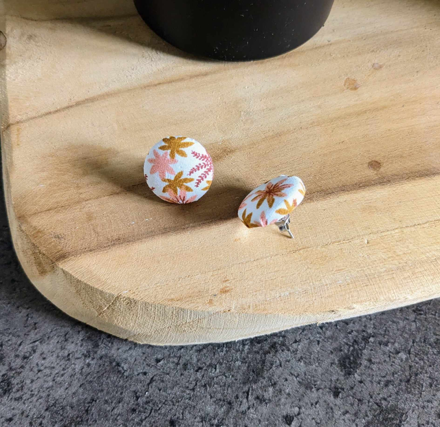 Boucles d'oreilles bouton