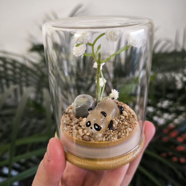 Ami protecteur - Panda couché (labradorite)