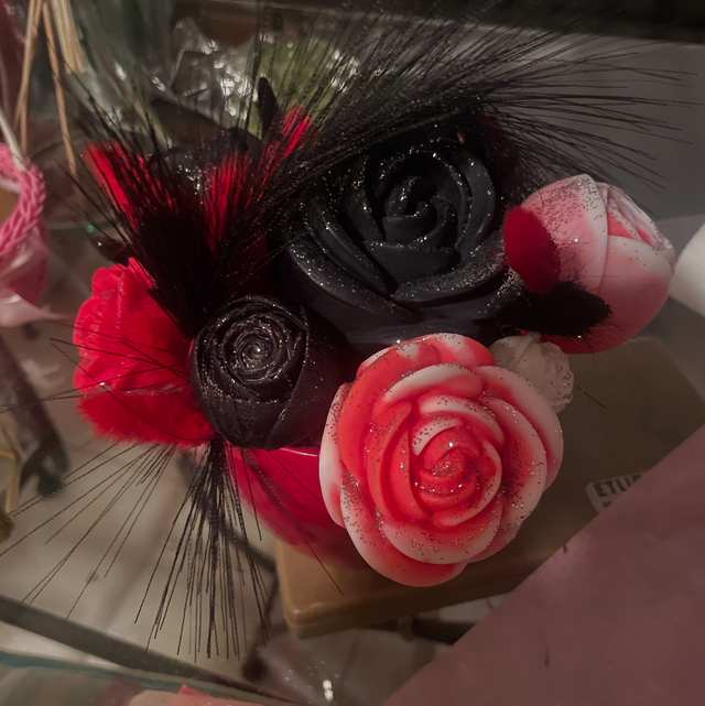 Bouquet rouge et noir 