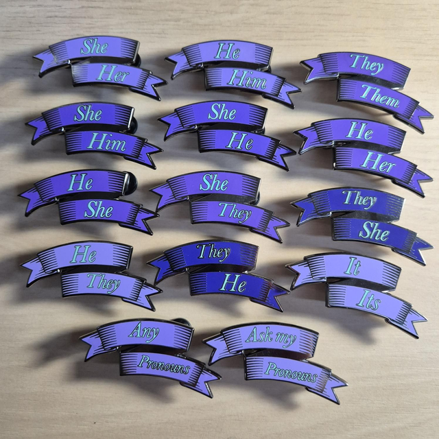 SALE - Pins: Pronouns