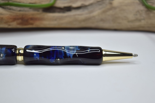 STYLO A BILLE FACETTES FIL D'ARGENT MONTURE OR