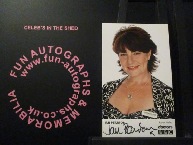 Jan Pearson (Karen Hollins) Authentic Autographed Doctors 6x4.5 Cast Card