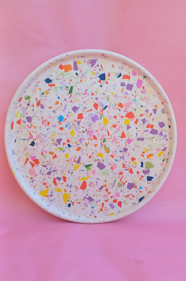 Biała taca dekoracyjna, lastryko, okrągła taca kawowa, 27 cm