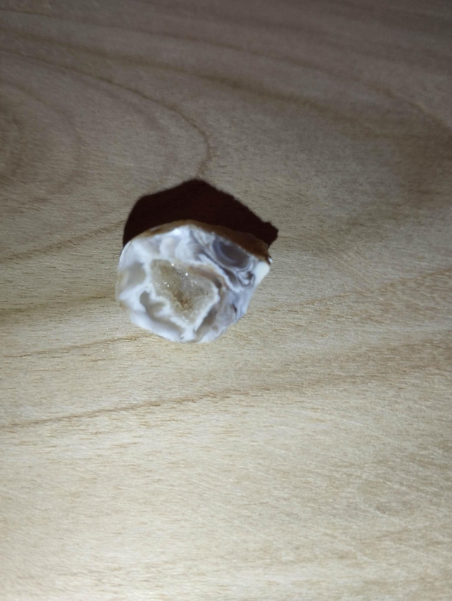 Agate en petite géode 