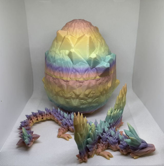 Oeuf de dragon cristal avec ailes 