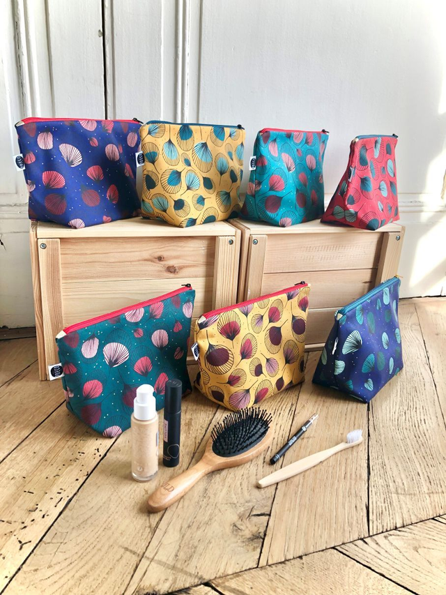 Trousse de toilette - tissu intérieur imperméable - BAUHAUS bleu