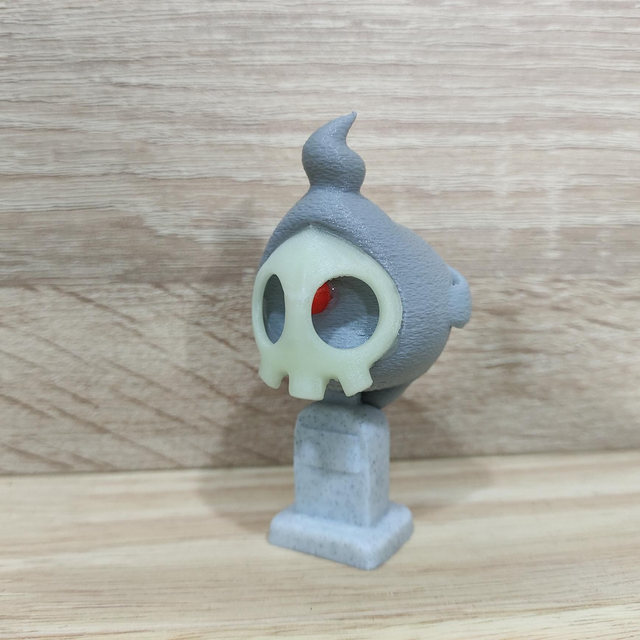 Duskull Fluorescente - Pokémon