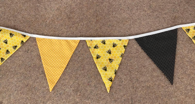 Bunting (Bees)