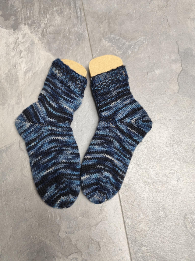 Handgestrickte Socken Größe 24/25