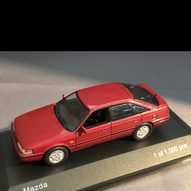 Mazda 626 rot White Box 1:43