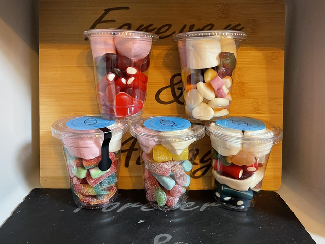 Pick &amp; Mix Cups  Medium