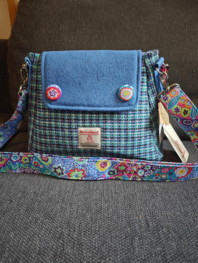 Harris Tweed Strathspey bag.