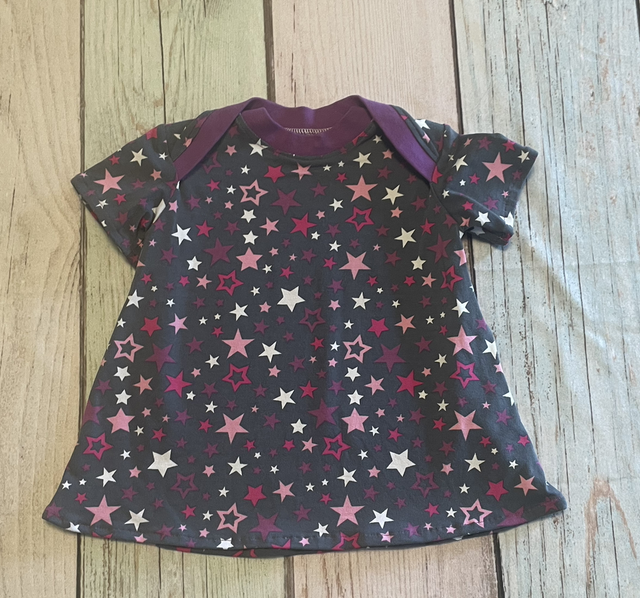 Schlupf-Kleid, Größe 68, Sterne 