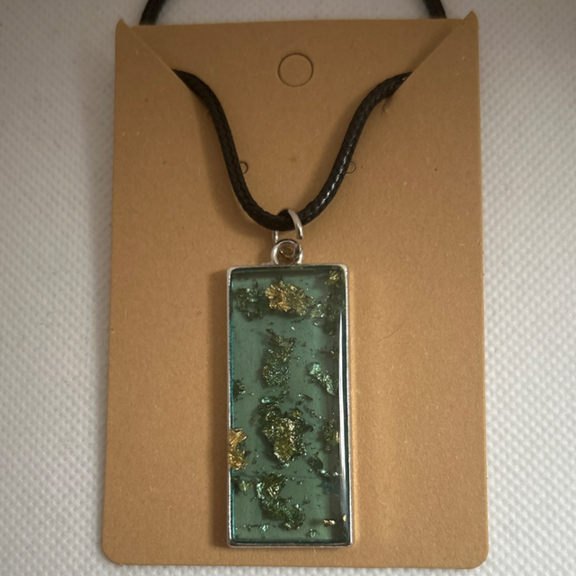 Metal Casing Necklace