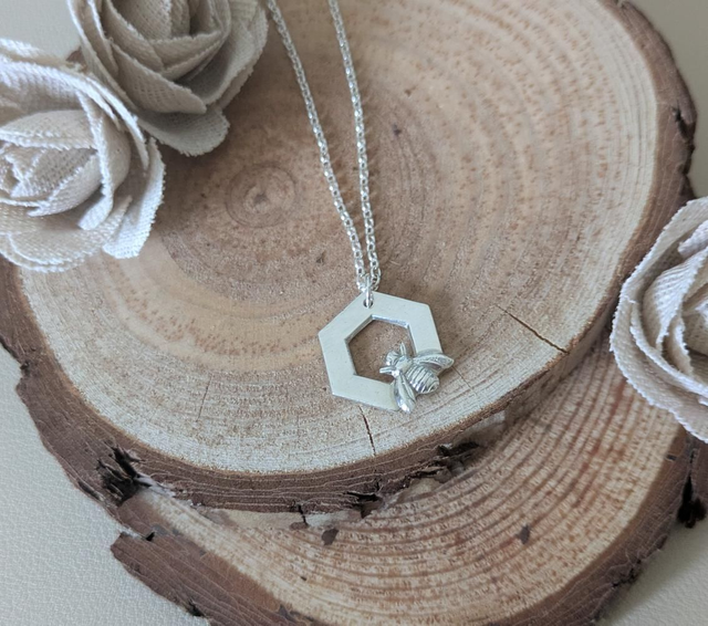 Honey bee necklace 