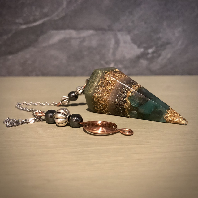 Custom Made Crystal Energy/Orgonite Pendulum