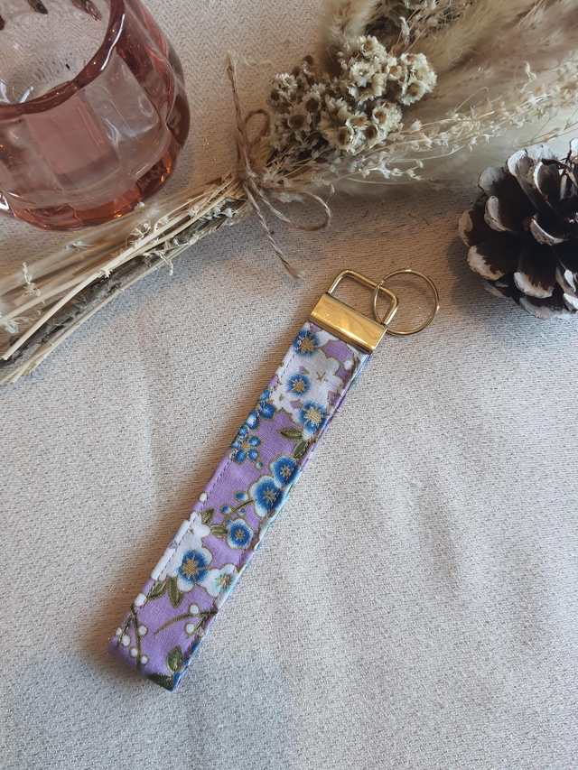 Porte clés violet 