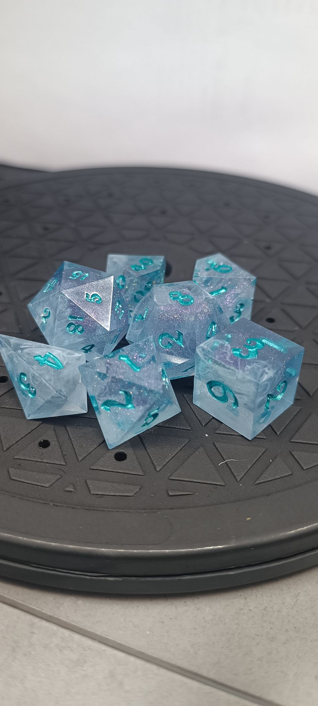 "Cloudy Wisps" Dice Set
