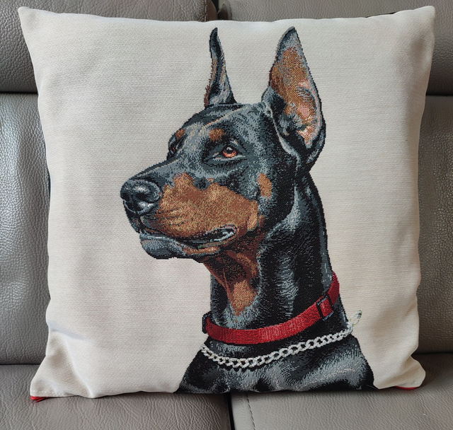 Coussin Doberman 