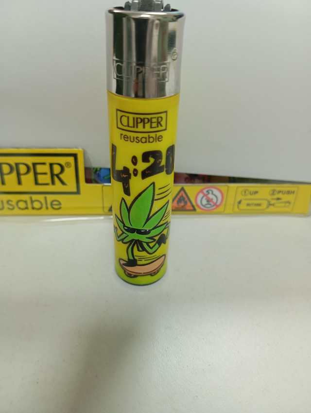 Clipper amarillo