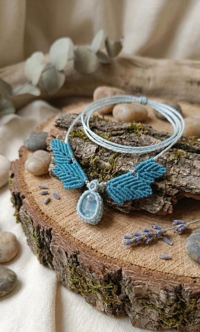 Colar em macramê com mini larimar 