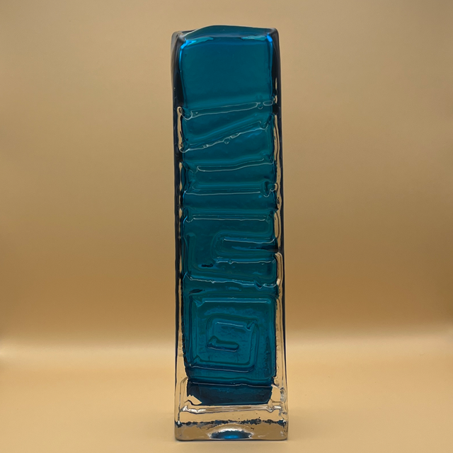 Whitefriars Totem Vase – Kingfisher Blue – Geoffrey Baxter Design