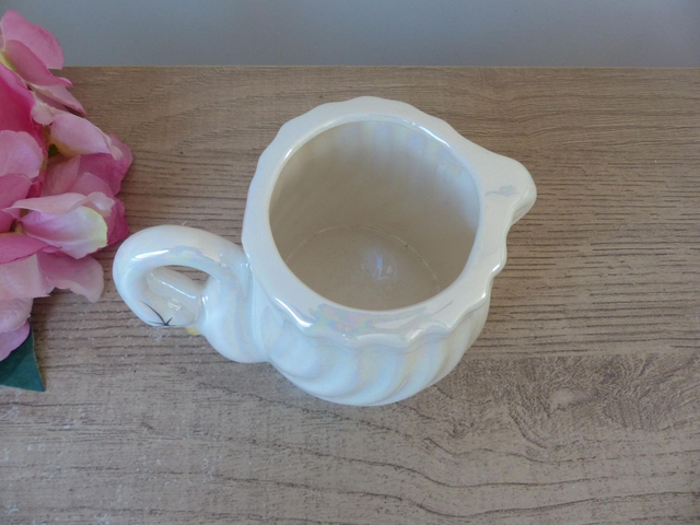 Pot Cygne en Céramique Blanc Irisé Vintage – Gobelet Décoratif pour Salle de Bain, Rangement Maison – Pot à Crayons – Fabriqué à Taïwan
