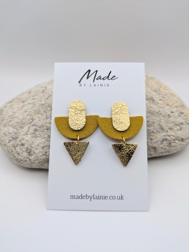 Xena Stud Earrings (1)