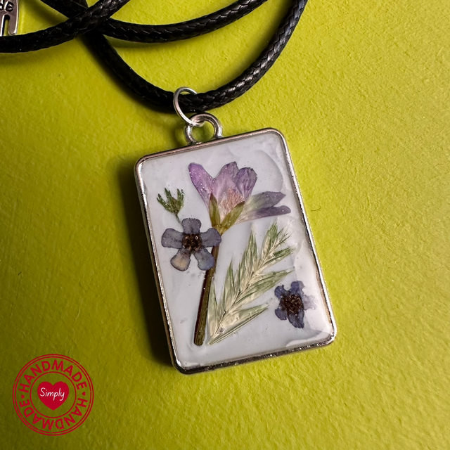 Pendant - Dried Garden Flowers