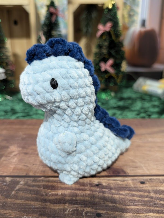 Dinosaure 🦖 - Peluche en crochet personnalisable - fait main