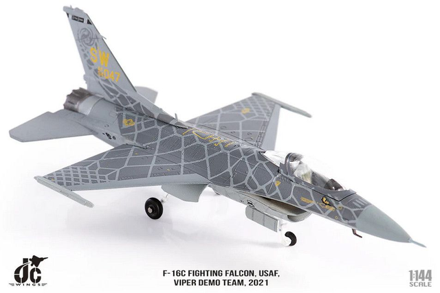 1/144 F-16C Fighting Falcon USAF Viper Demo Team