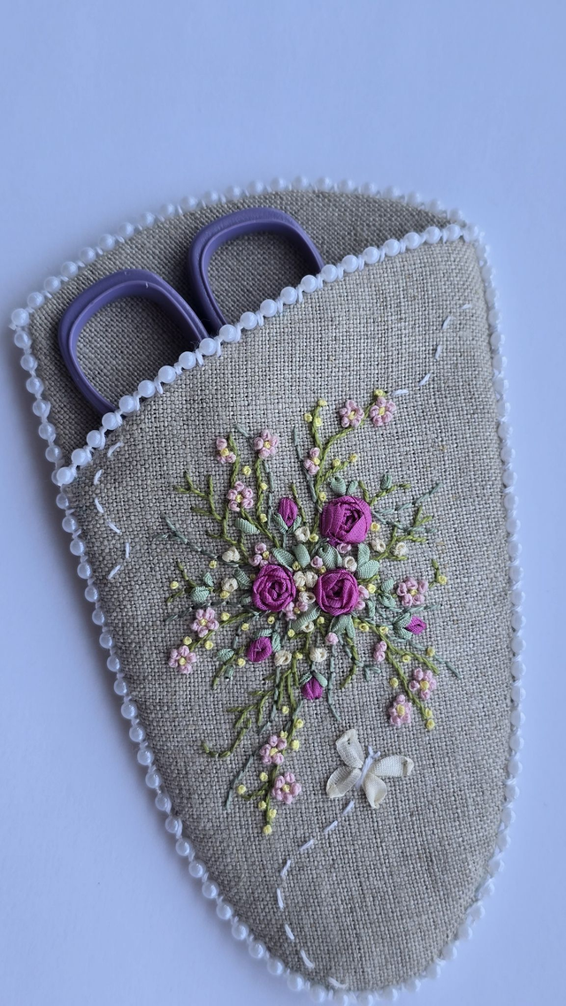 62 Embroidery Scissor Minder Saturday 24 January 2026 10:00 to 15:00 Sophie Long