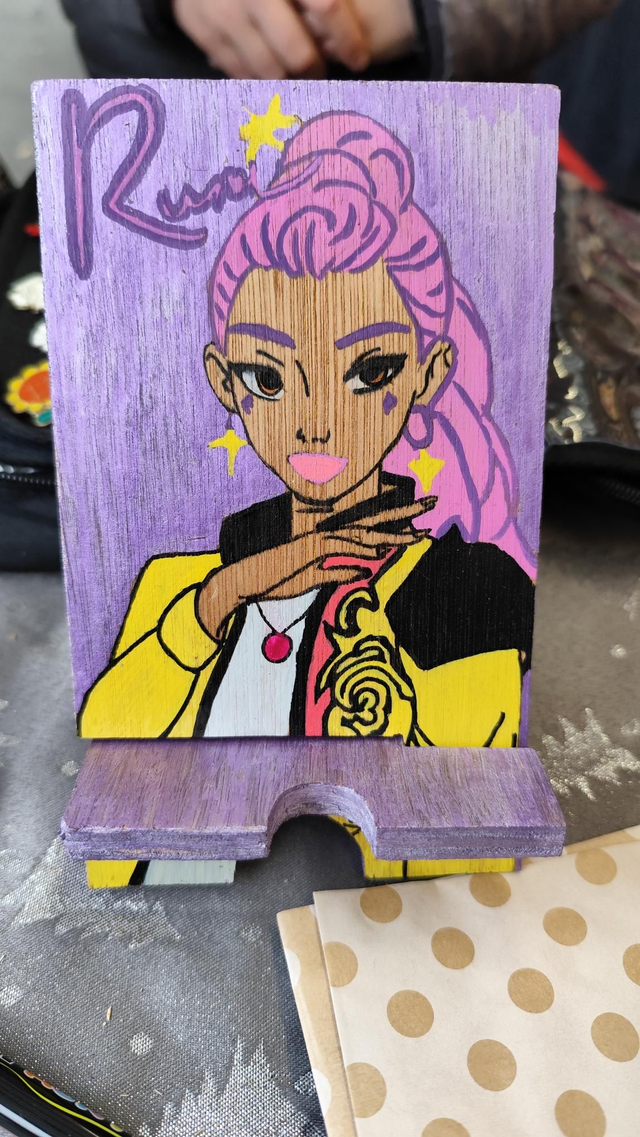 Support de charge téléphone K-pop