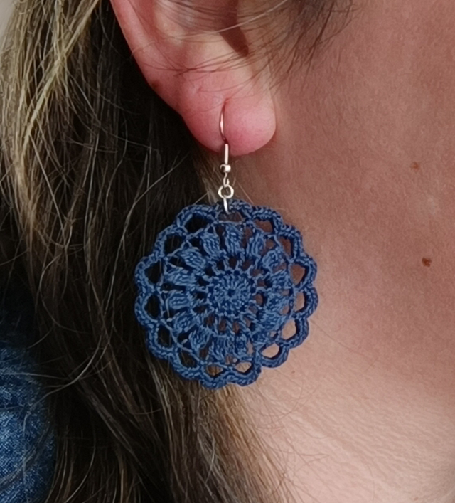 Boucles d’oreilles MANDY en Micro-Crochet - Indigo