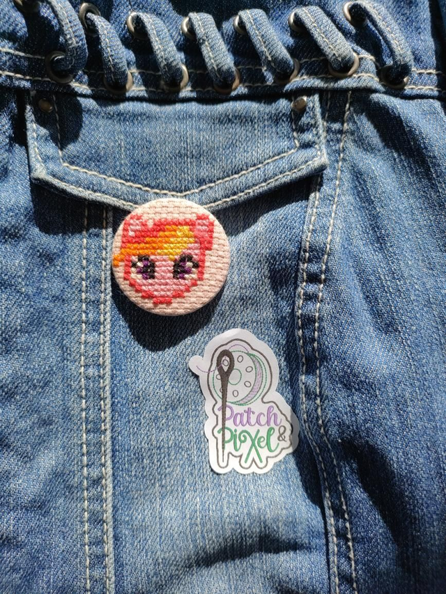 Mon Petit poney rose Badge ou porte clé brodé à la main pixel art