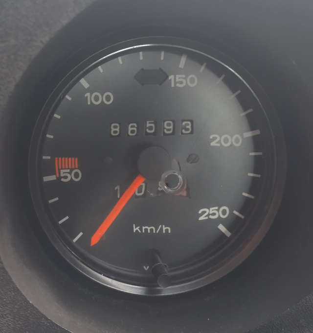 Tacho  Porsche 924 mit Blinker Kontrollleuchte von 1975-1978 verbaut