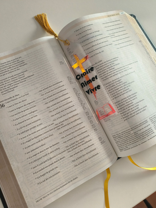 Marque-page "Croire, Aimer, Vivre"